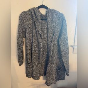 Eddie Bauer Loungewear Sweater with Hood. Size XL